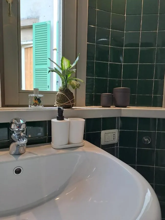 Myrrha Luxury Houses - Piazza Pontida 27 Bed & Breakfast Bergamo Italy