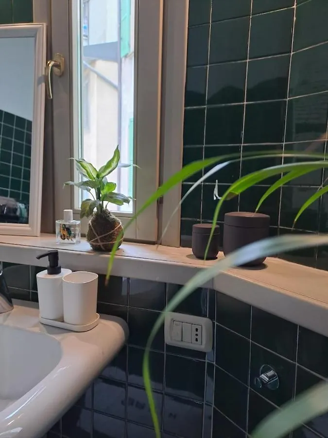 Myrrha Luxury Houses - Piazza Pontida 27 Bed & Breakfast Bergamo 0*,