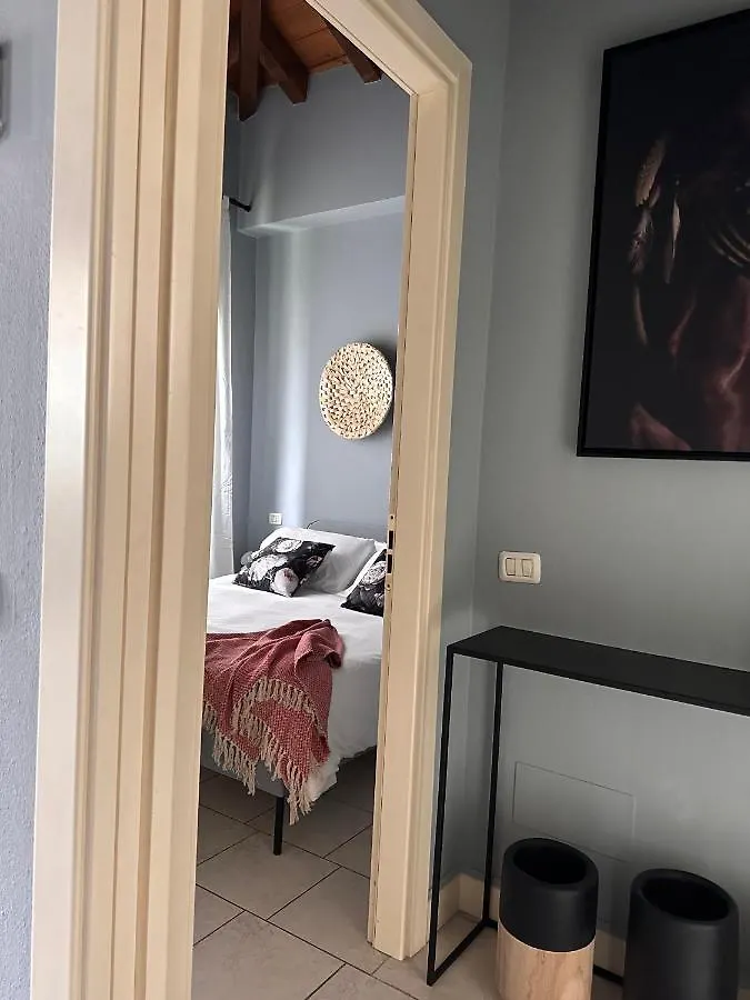 Myrrha Luxury Houses - Piazza Pontida 27 Bed & Breakfast Bergamo